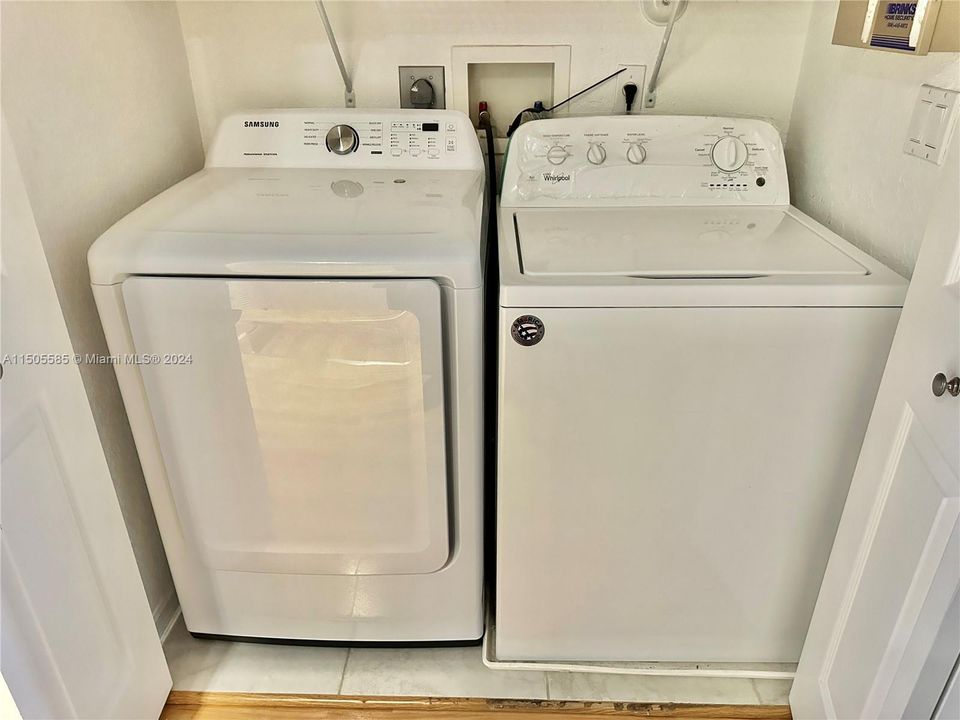 Recently Rented: $2,500 (2 beds, 2 baths, 1068 Square Feet)