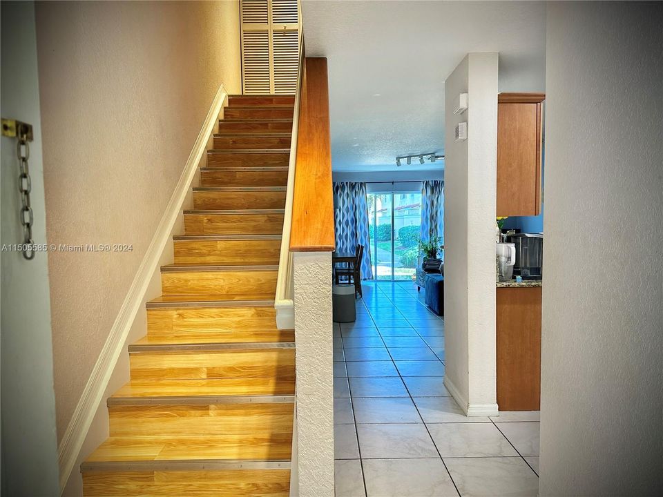 Recently Rented: $2,500 (2 beds, 2 baths, 1068 Square Feet)