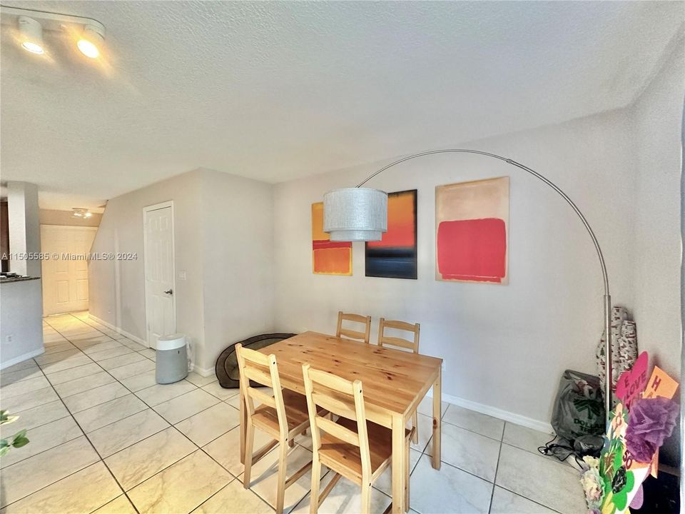 Recently Rented: $2,500 (2 beds, 2 baths, 1068 Square Feet)