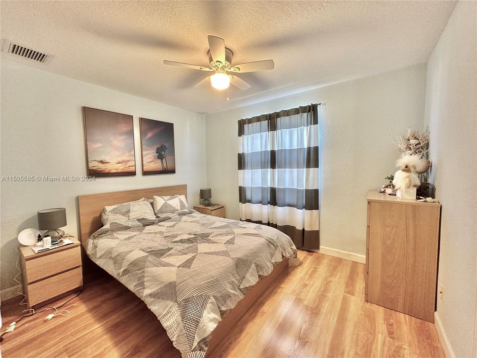 Recently Rented: $2,500 (2 beds, 2 baths, 1068 Square Feet)