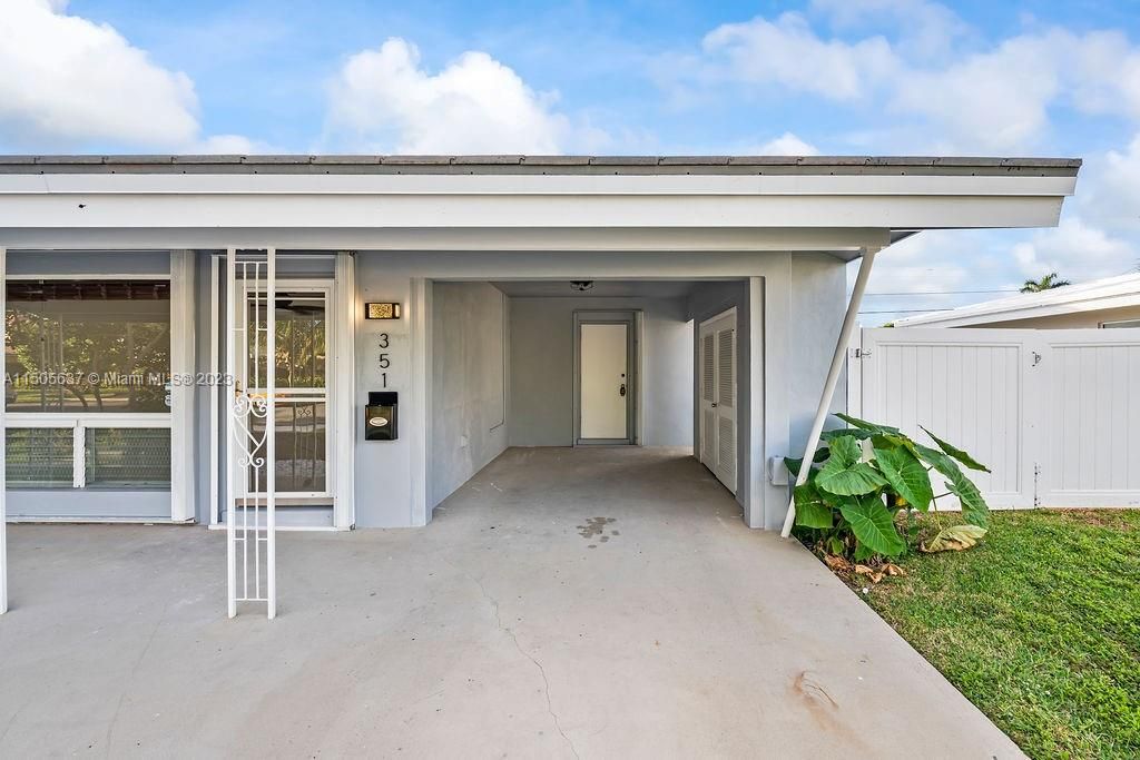 Recently Sold: $580,000 (2 beds, 1 baths, 1276 Square Feet)