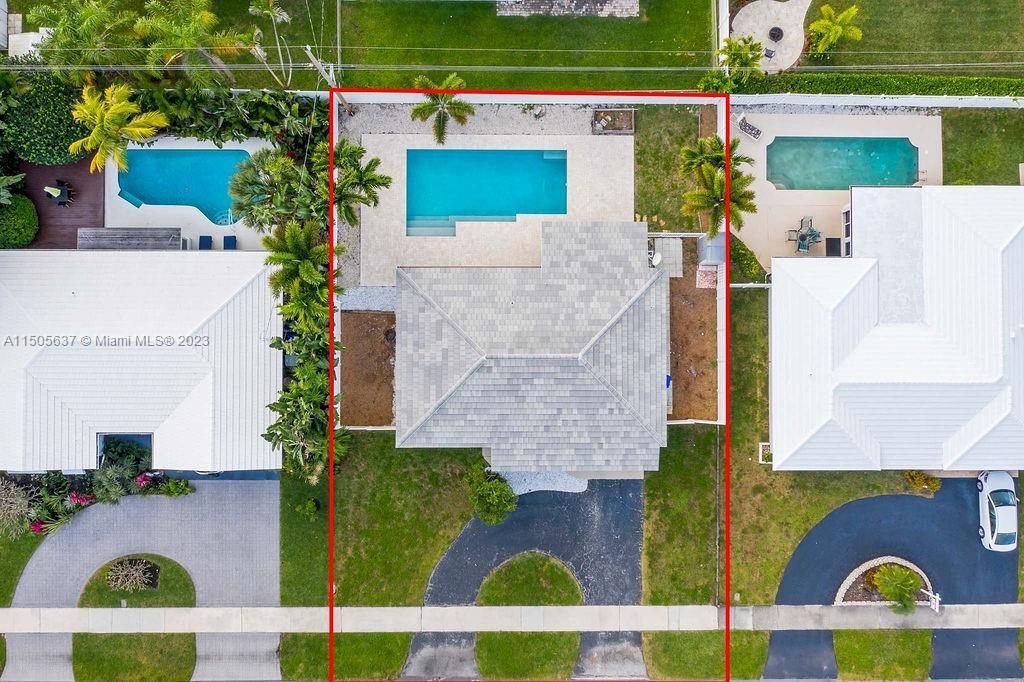 Recently Sold: $580,000 (2 beds, 1 baths, 1276 Square Feet)