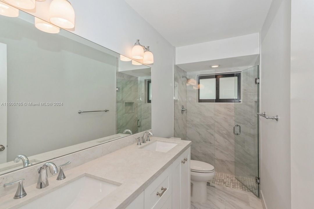 Recently Rented: $13,200 (5 beds, 4 baths, 3662 Square Feet)