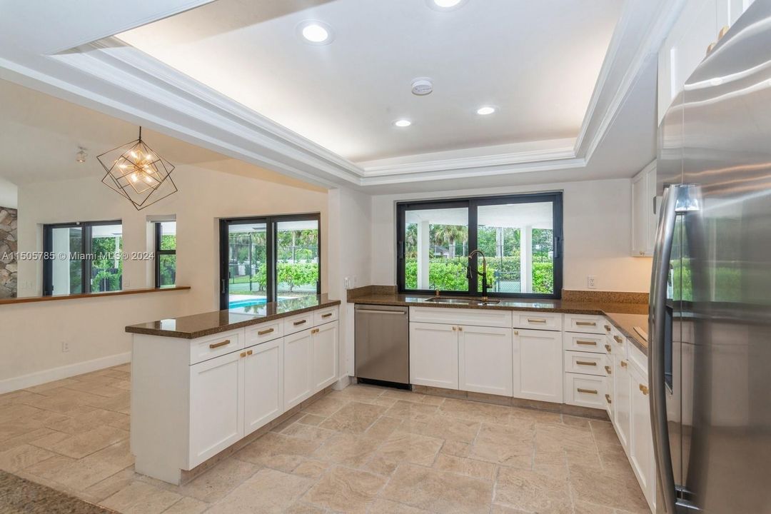 Recently Rented: $13,200 (5 beds, 4 baths, 3662 Square Feet)