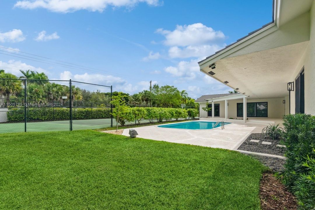 Recently Rented: $13,200 (5 beds, 4 baths, 3662 Square Feet)