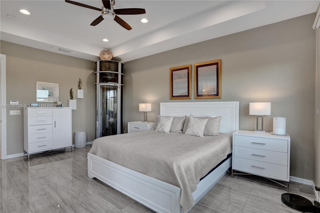 Recently Sold: $1,049,000 (3 beds, 2 baths, 2152 Square Feet)