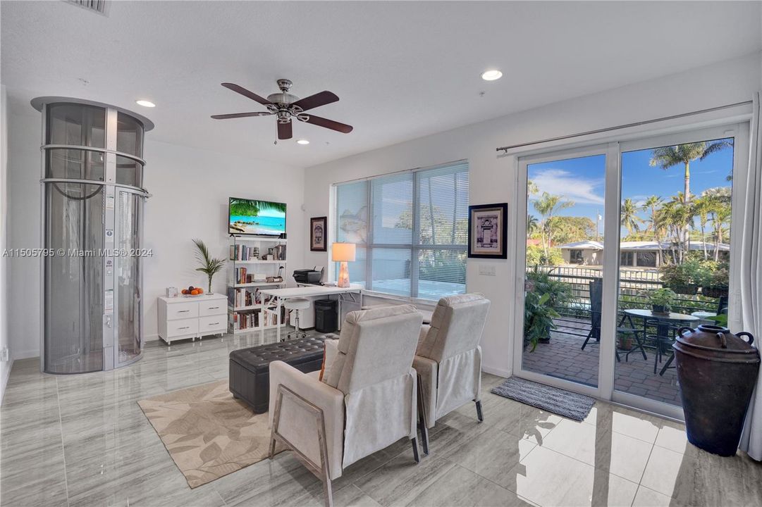 Recently Sold: $1,049,000 (3 beds, 2 baths, 2152 Square Feet)