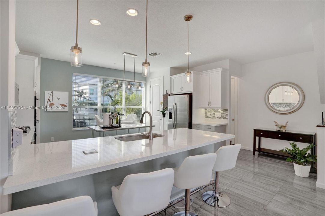 Recently Sold: $1,049,000 (3 beds, 2 baths, 2152 Square Feet)