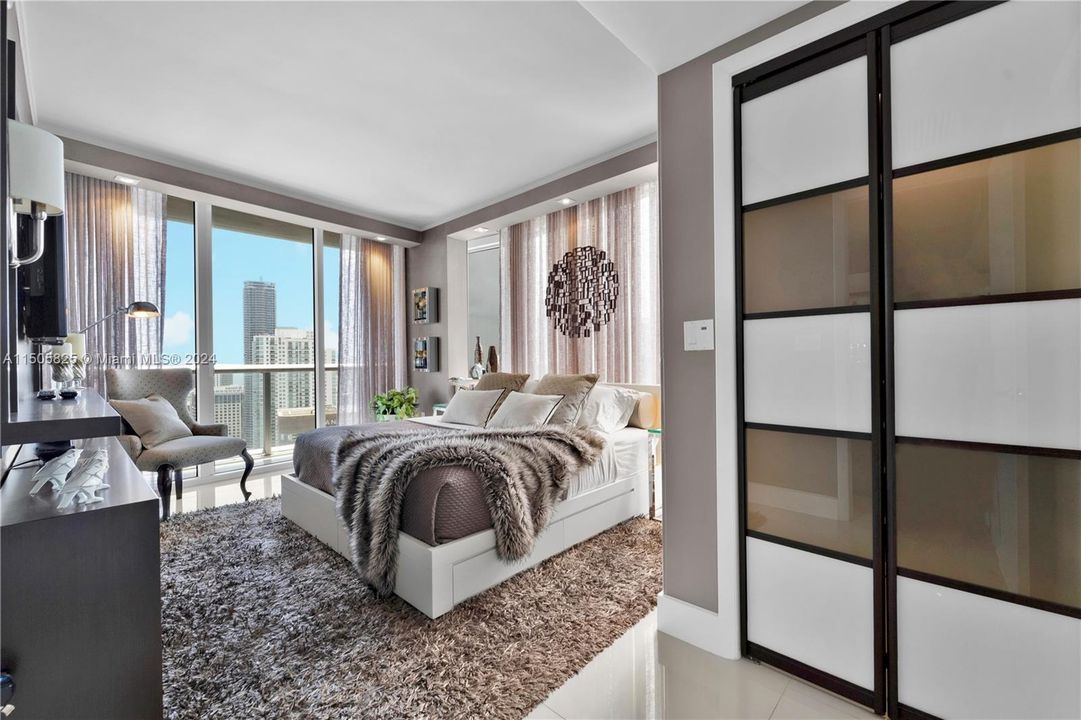 Recientemente alquilado: $6,450 (2 camas, 2 baños, 1012 Pies cuadrados)