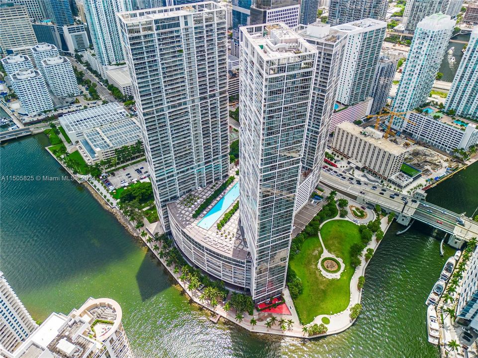 Recientemente alquilado: $6,450 (2 camas, 2 baños, 1012 Pies cuadrados)