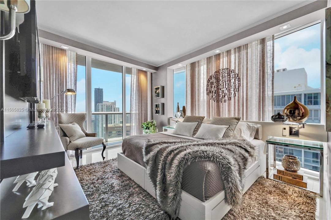 Recientemente alquilado: $6,450 (2 camas, 2 baños, 1012 Pies cuadrados)