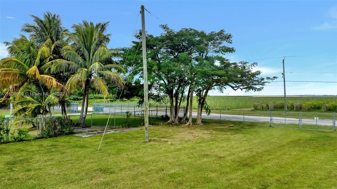 Vendido Recientemente: $400,000 (2.34 acres)