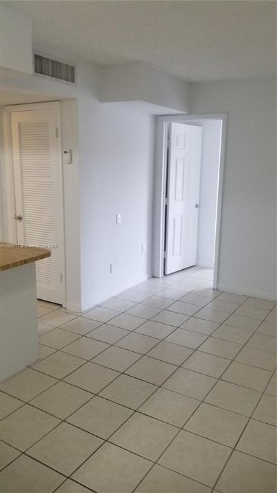 Recientemente alquilado: $1,900 (2 camas, 1 baños, 639 Pies cuadrados)