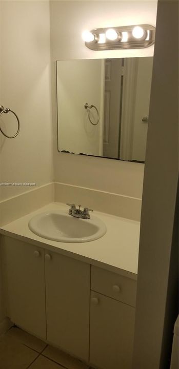 Recientemente alquilado: $1,900 (2 camas, 1 baños, 639 Pies cuadrados)