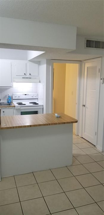 Recientemente alquilado: $1,900 (2 camas, 1 baños, 639 Pies cuadrados)