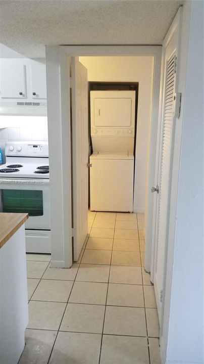 Recientemente alquilado: $1,900 (2 camas, 1 baños, 639 Pies cuadrados)