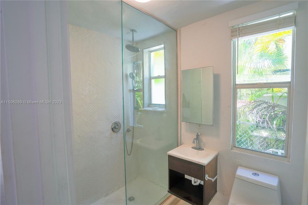 Недавно арендовано: $1,990 (1 спален, 1 ванн, 500 Квадратных фут)