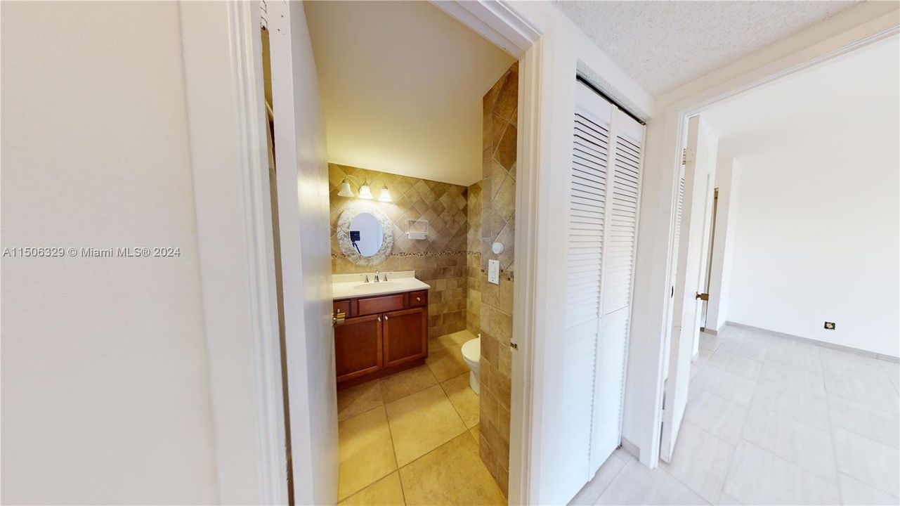 Recently Rented: $2,400 (2 beds, 2 baths, 1280 Square Feet)