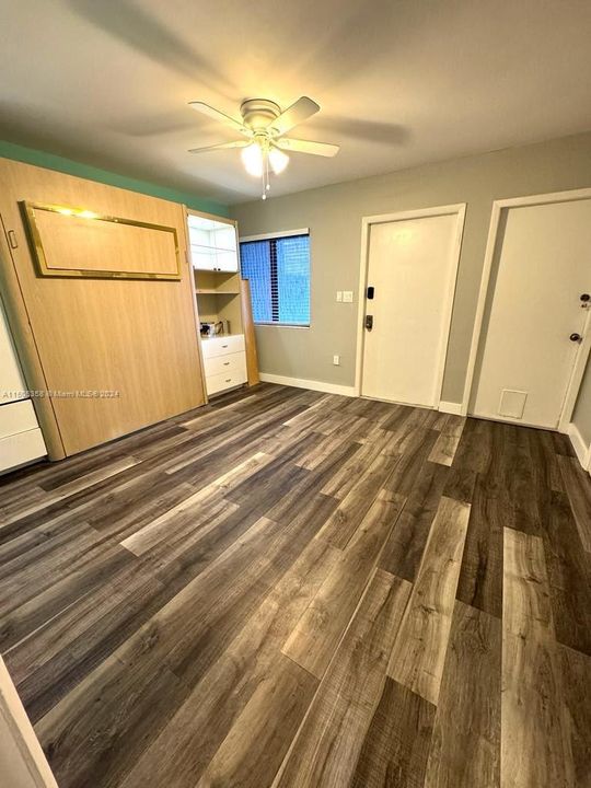 Recently Rented: $3,300 (3 beds, 2 baths, 1936 Square Feet)