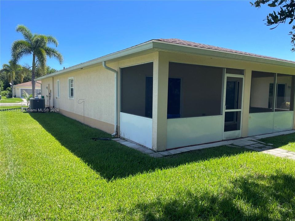 Recently Rented: $2,650 (4 beds, 2 baths, 1749 Square Feet)