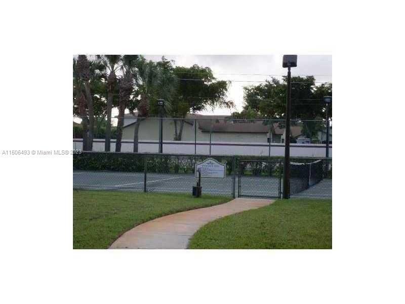 Recently Rented: $1,800 (1 beds, 1 baths, 615 Square Feet)