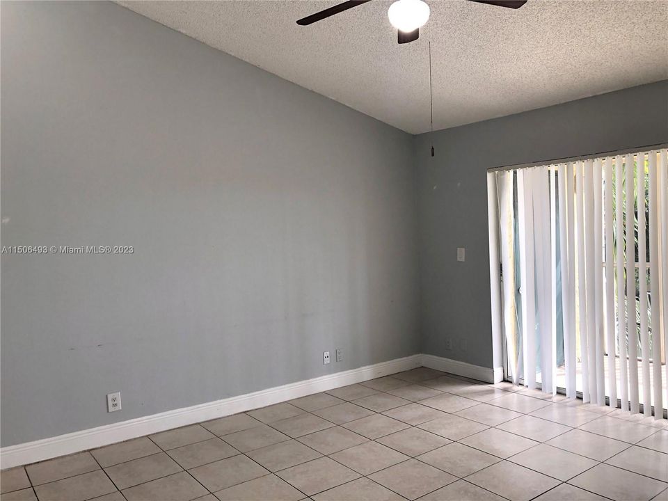 Recently Rented: $1,800 (1 beds, 1 baths, 615 Square Feet)