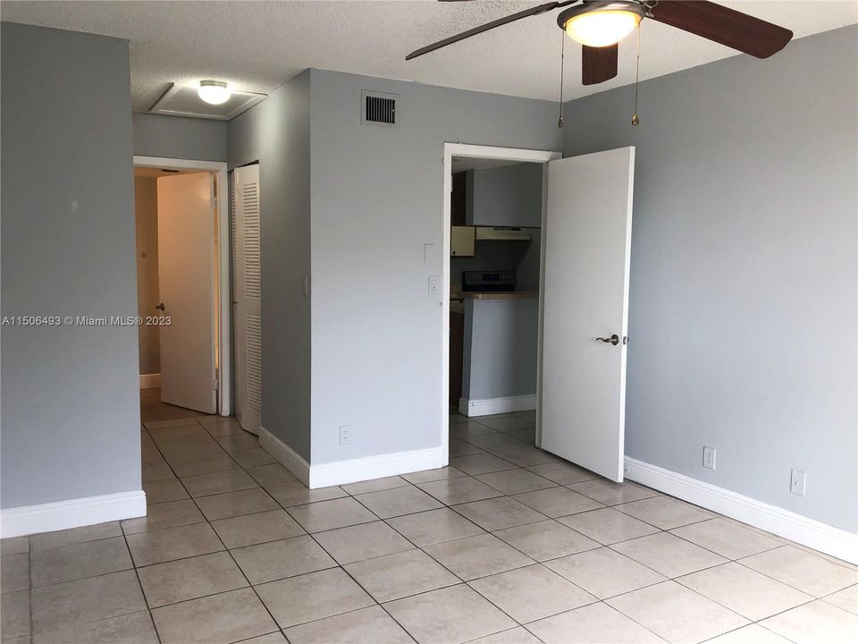 Recently Rented: $1,800 (1 beds, 1 baths, 615 Square Feet)