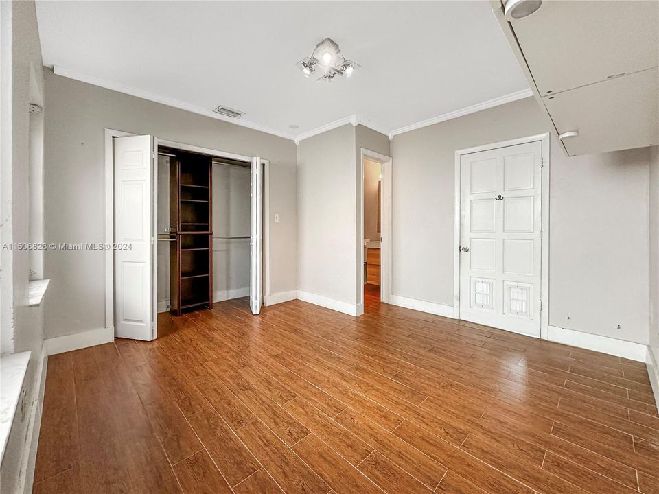 Recently Sold: $590,000 (3 beds, 2 baths, 1024 Square Feet)