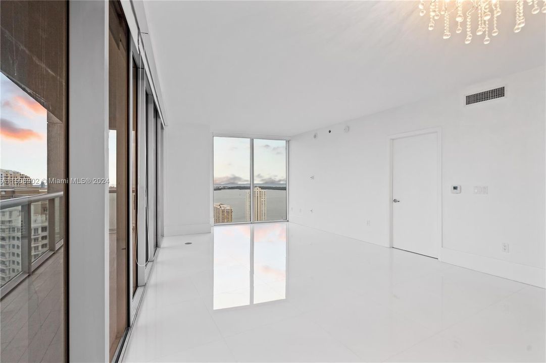 Recientemente alquilado: $6,999 (2 camas, 2 baños, 1654 Pies cuadrados)