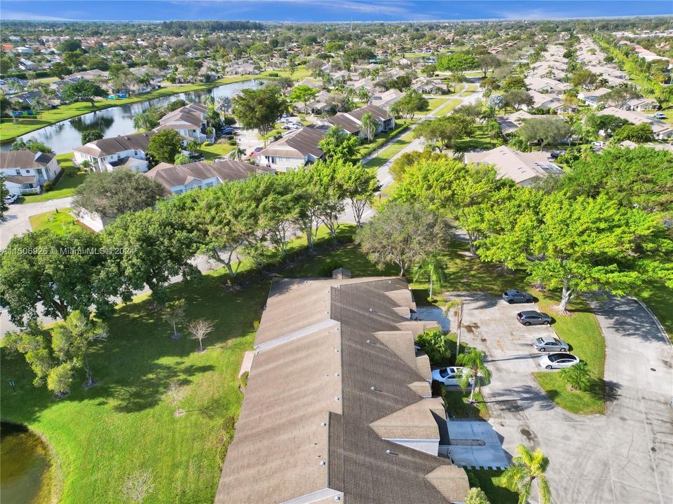 Recently Sold: $429,000 (2 beds, 2 baths, 1308 Square Feet)