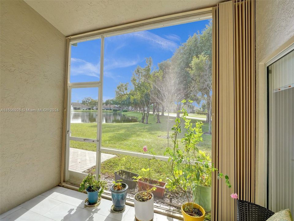 Recently Sold: $429,000 (2 beds, 2 baths, 1308 Square Feet)