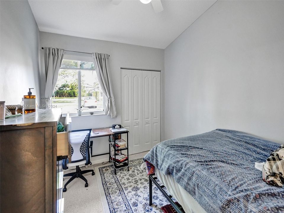 Recently Sold: $429,000 (2 beds, 2 baths, 1308 Square Feet)