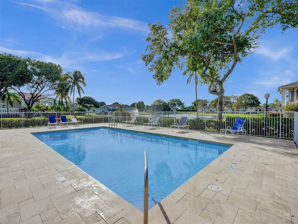 Recently Sold: $429,000 (2 beds, 2 baths, 1308 Square Feet)