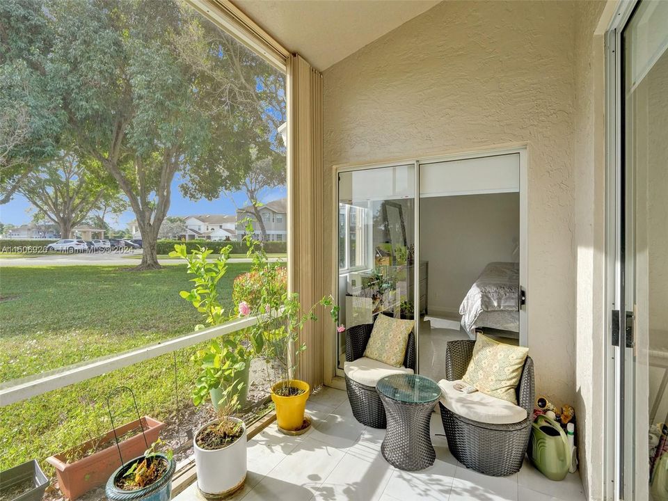 Recently Sold: $429,000 (2 beds, 2 baths, 1308 Square Feet)