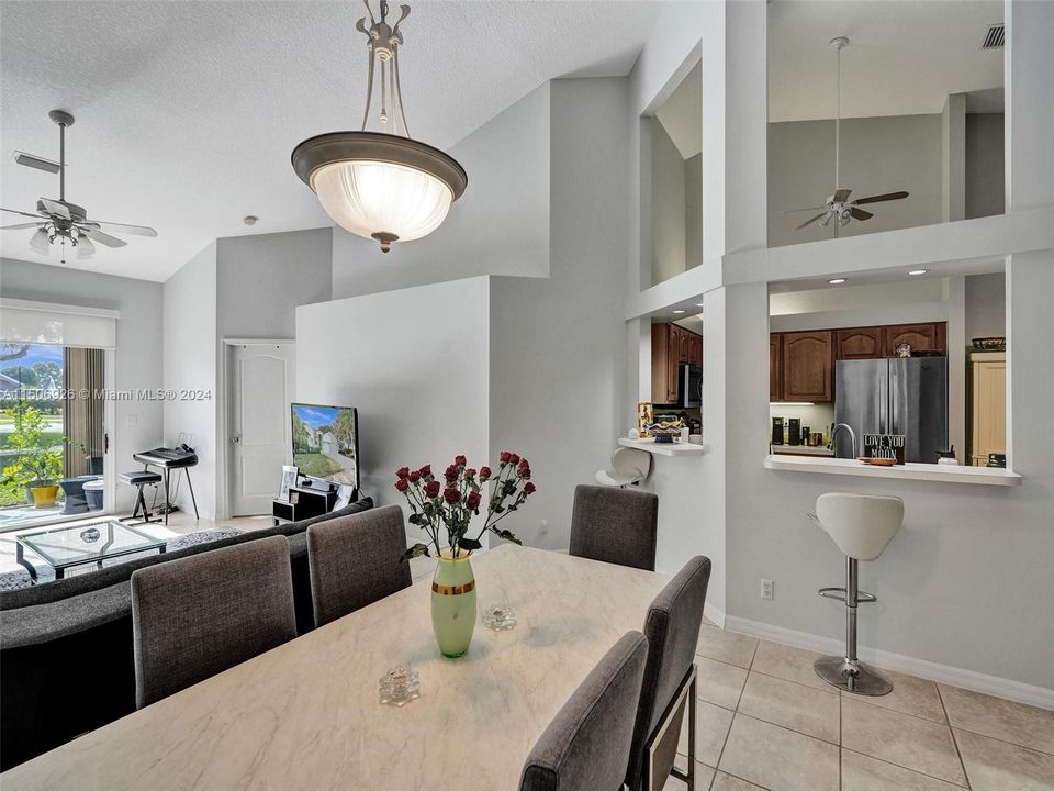 Recently Sold: $429,000 (2 beds, 2 baths, 1308 Square Feet)