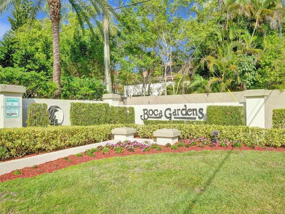 Recently Sold: $429,000 (2 beds, 2 baths, 1308 Square Feet)
