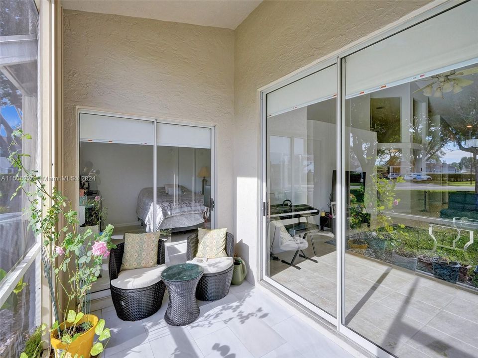 Recently Sold: $429,000 (2 beds, 2 baths, 1308 Square Feet)