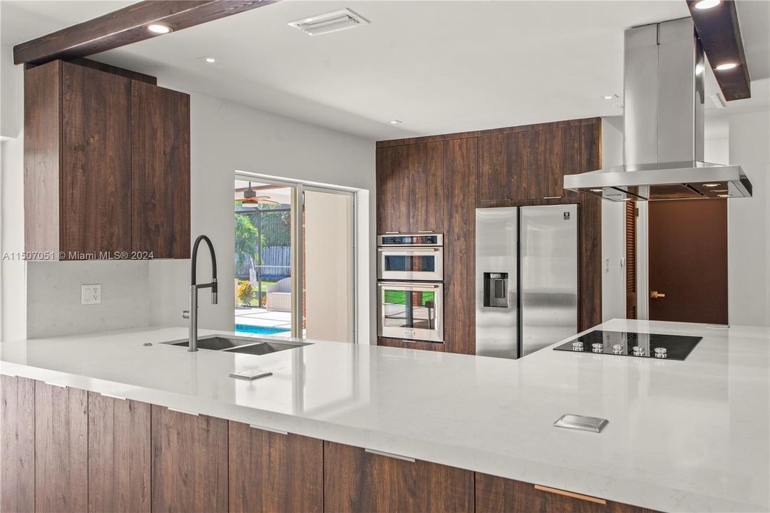 Recently Sold: $1,499,000 (3 beds, 2 baths, 2148 Square Feet)