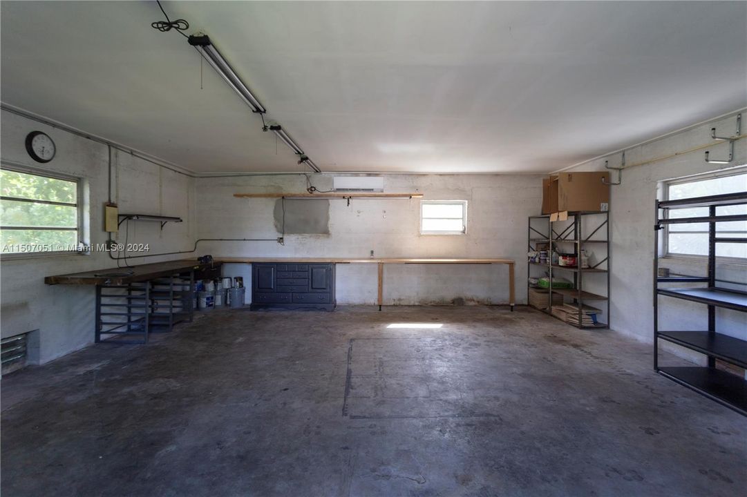 Recently Sold: $1,499,000 (3 beds, 2 baths, 2148 Square Feet)