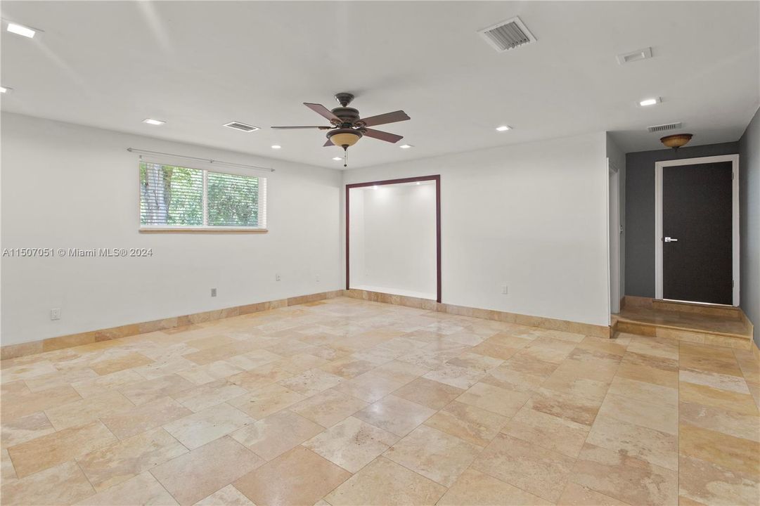 Recently Sold: $1,499,000 (3 beds, 2 baths, 2148 Square Feet)