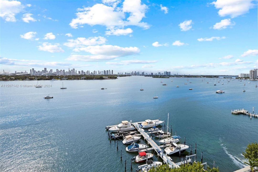 Recently Rented: $3,450 (1 beds, 1 baths, 576 Square Feet)