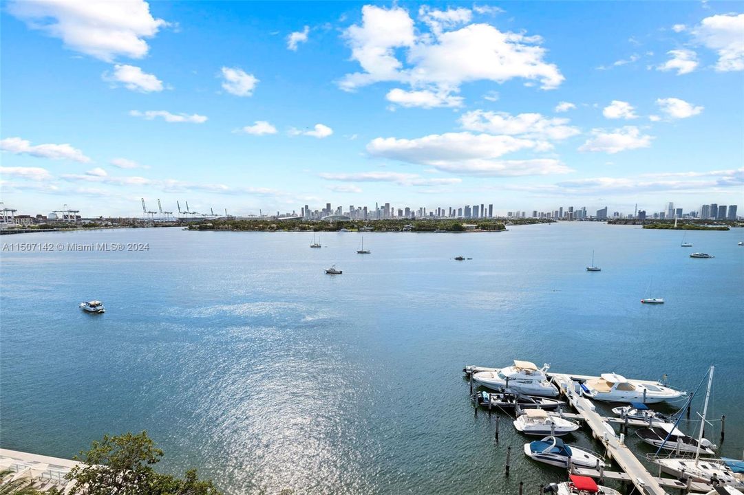 Recently Rented: $3,450 (1 beds, 1 baths, 576 Square Feet)