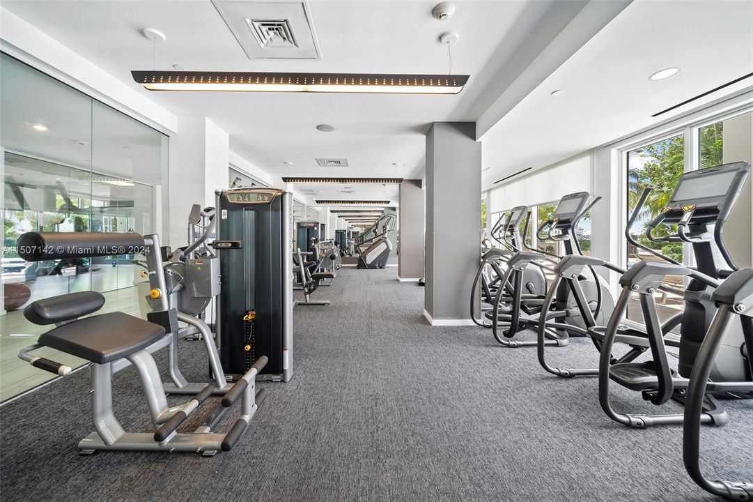 Recently Rented: $3,450 (1 beds, 1 baths, 576 Square Feet)