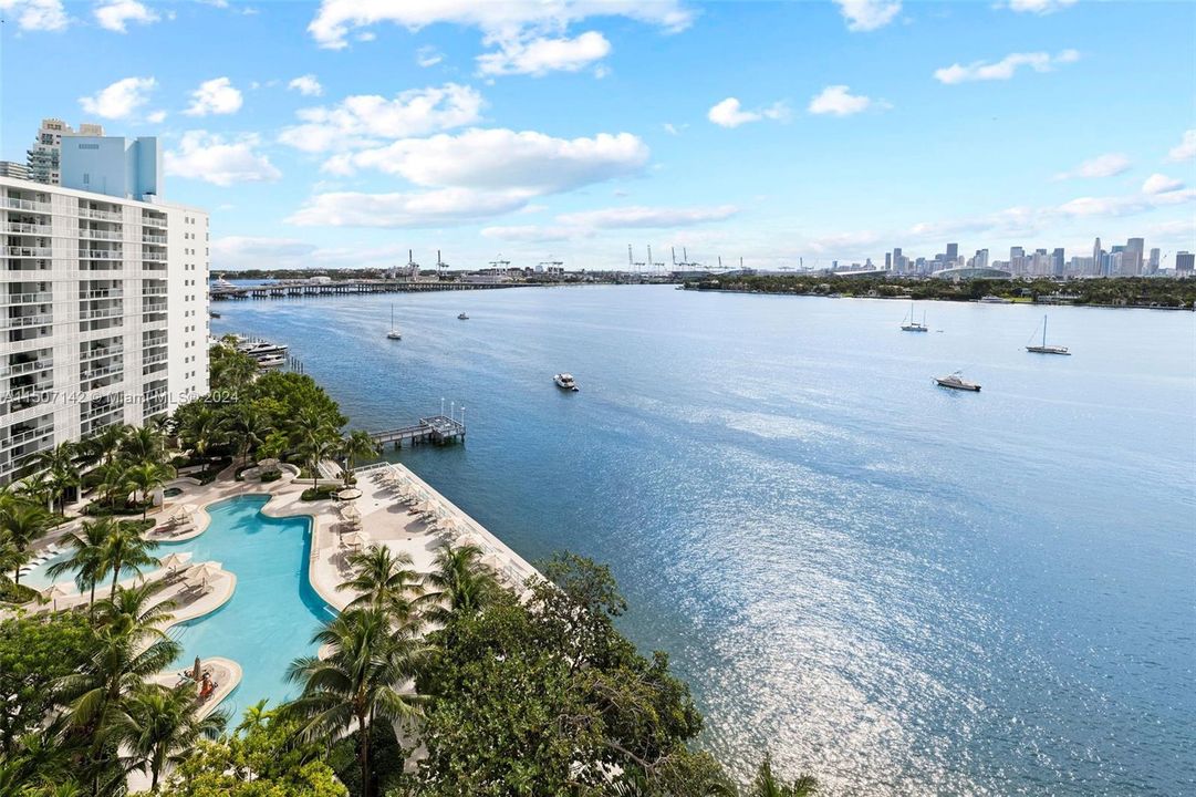 Recently Rented: $3,450 (1 beds, 1 baths, 576 Square Feet)