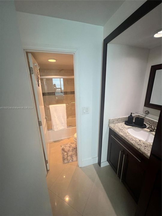 Recently Sold: $849,000 (2 beds, 2 baths, 1455 Square Feet)