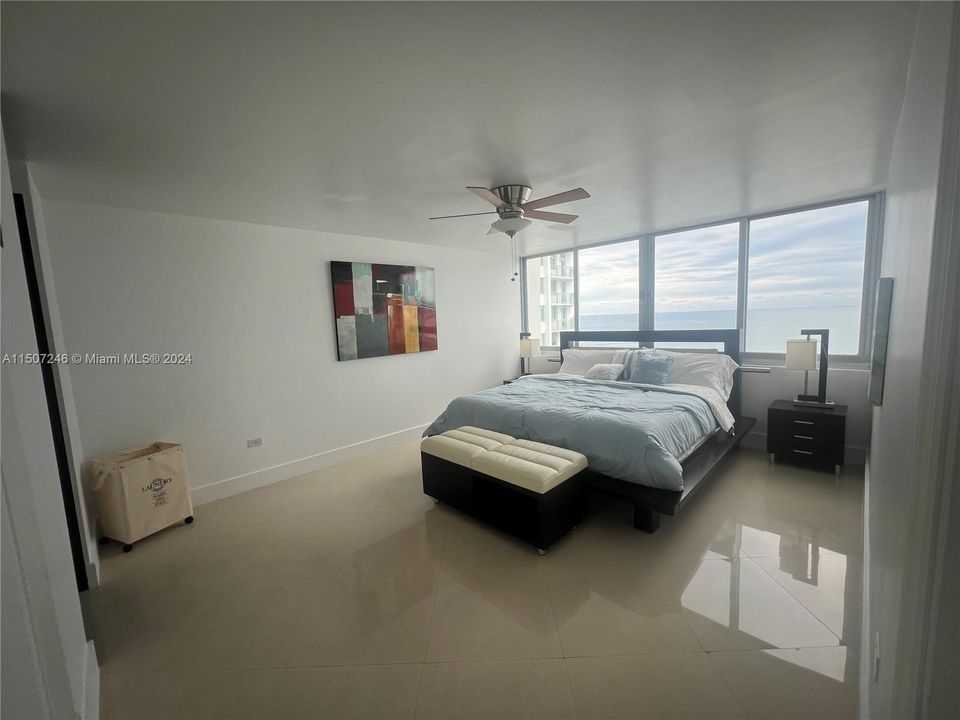 Recently Sold: $849,000 (2 beds, 2 baths, 1455 Square Feet)