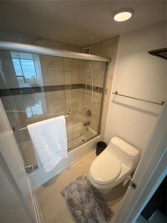 Recently Sold: $849,000 (2 beds, 2 baths, 1455 Square Feet)