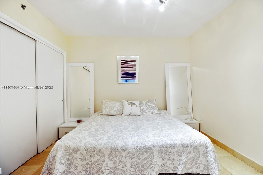 Recently Rented: $6,000 (1 beds, 1 baths, 844 Square Feet)