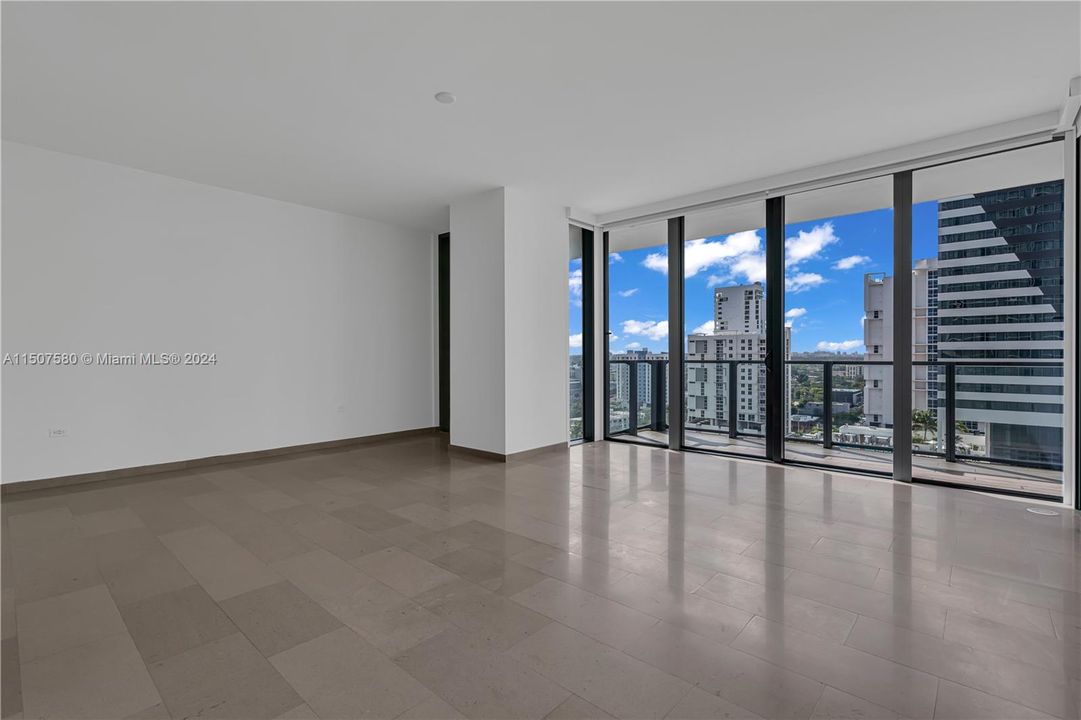 最近租的: $9,500 (3 贝兹, 3 浴室, 2116 平方英尺)