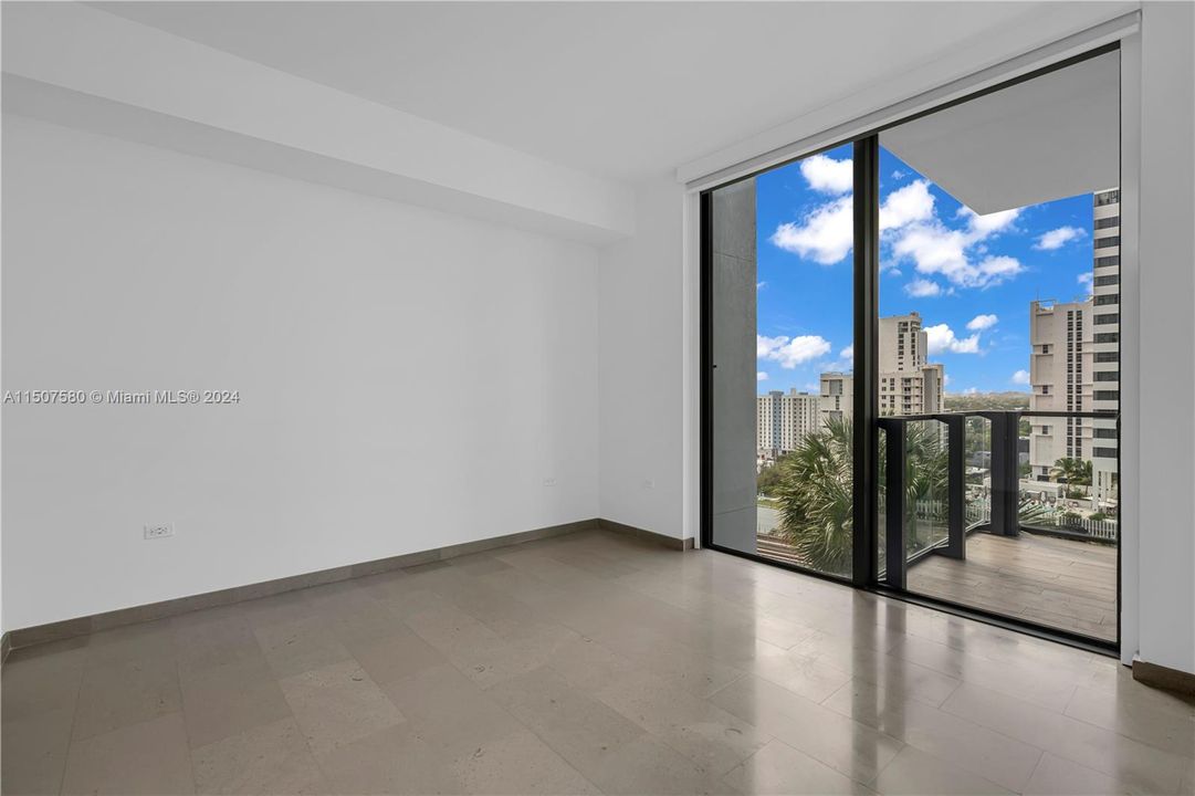 最近租的: $9,500 (3 贝兹, 3 浴室, 2116 平方英尺)